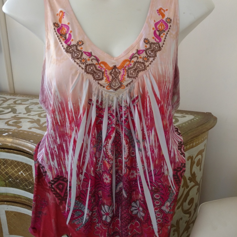 Unity World Wear XL Gathered Embroidered Top